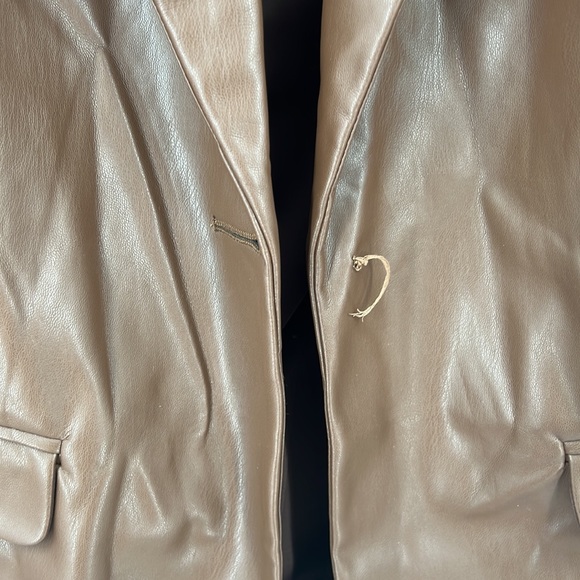 ❌SOLD❌ WeWoreWhat Vegan Leather Blazer in Cocoa Brown - Picture 9 of 12